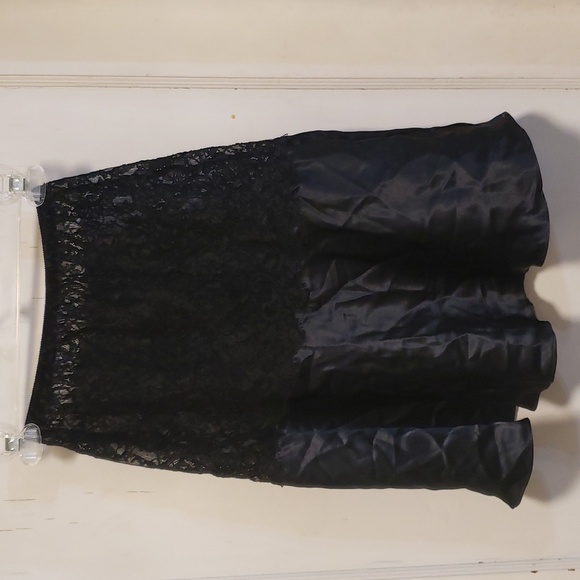 Vintage Satin and Lace Skirt Slip Small - Picture 8 of 11